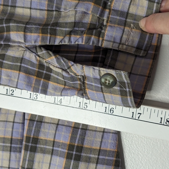 Patagonia women's organic cotton button down violet plaid size M - Picture 5 of 7
